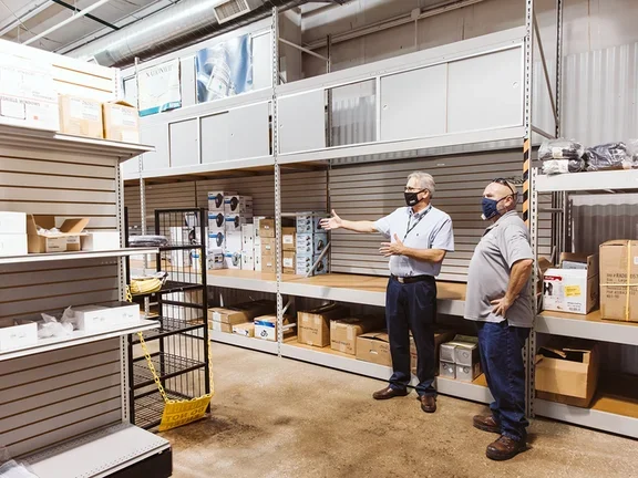 Stockroom_warehouse associates